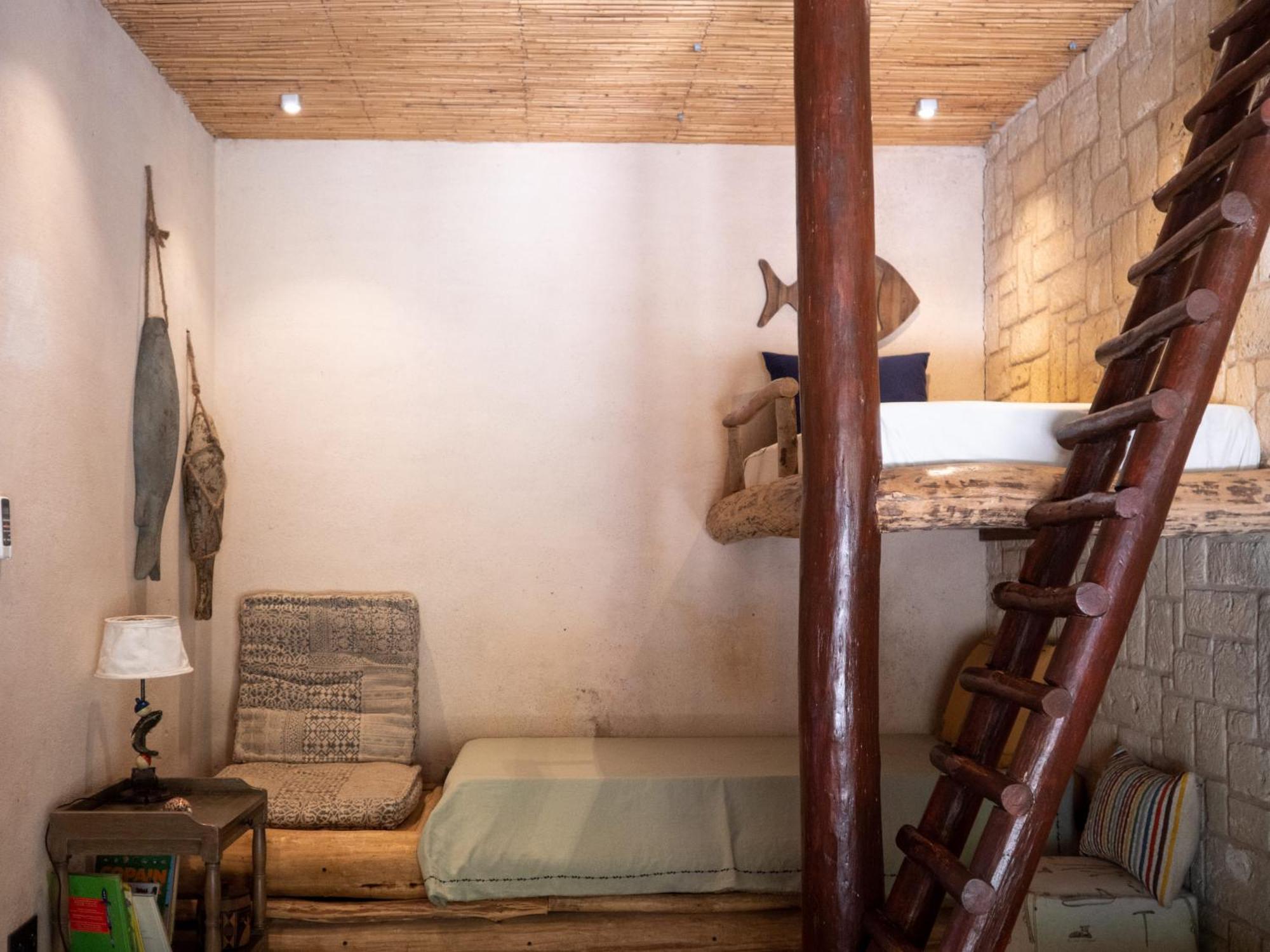 Bed and Breakfast Demeure De La Compagnie Generale Des Huiles Precieuses Ифати Экстерьер фото