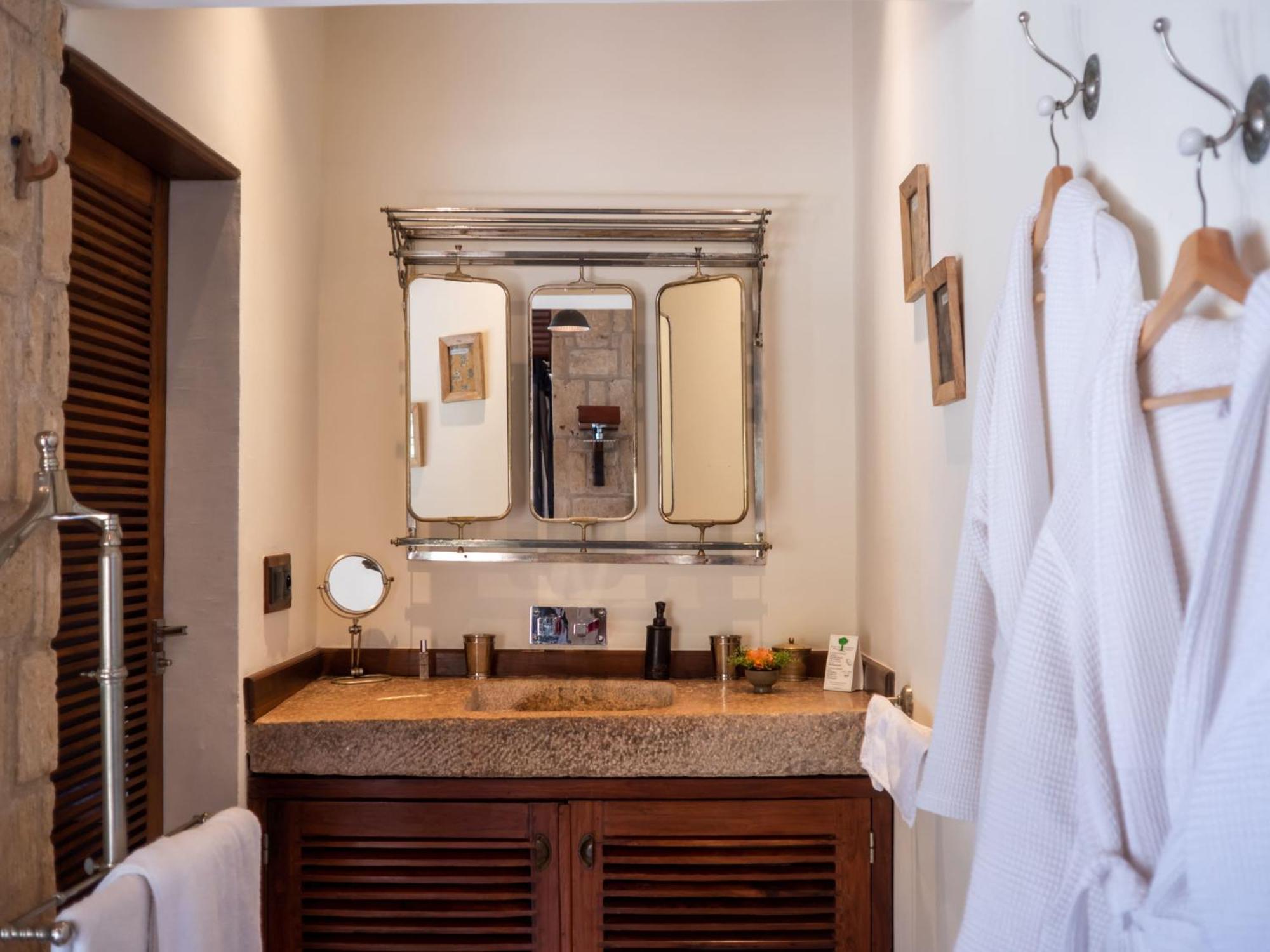Bed and Breakfast Demeure De La Compagnie Generale Des Huiles Precieuses Ифати Экстерьер фото
