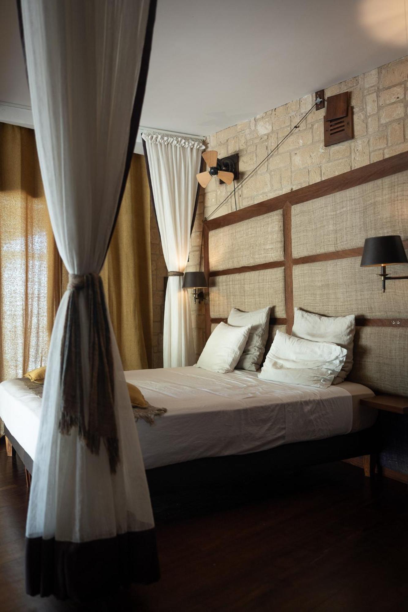 Bed and Breakfast Demeure De La Compagnie Generale Des Huiles Precieuses Ифати Экстерьер фото